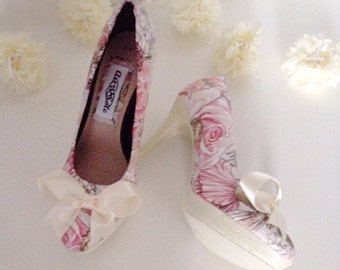 Ivory wedding shoes, bridal shoes, fairy shoes, fairy wedding, pink peach shoes, ivory blush pink shoes, ladies high heel shoes.