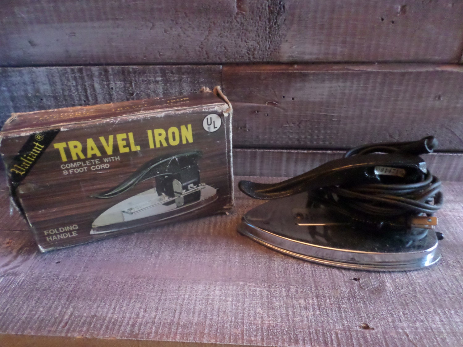 valiant travel iron