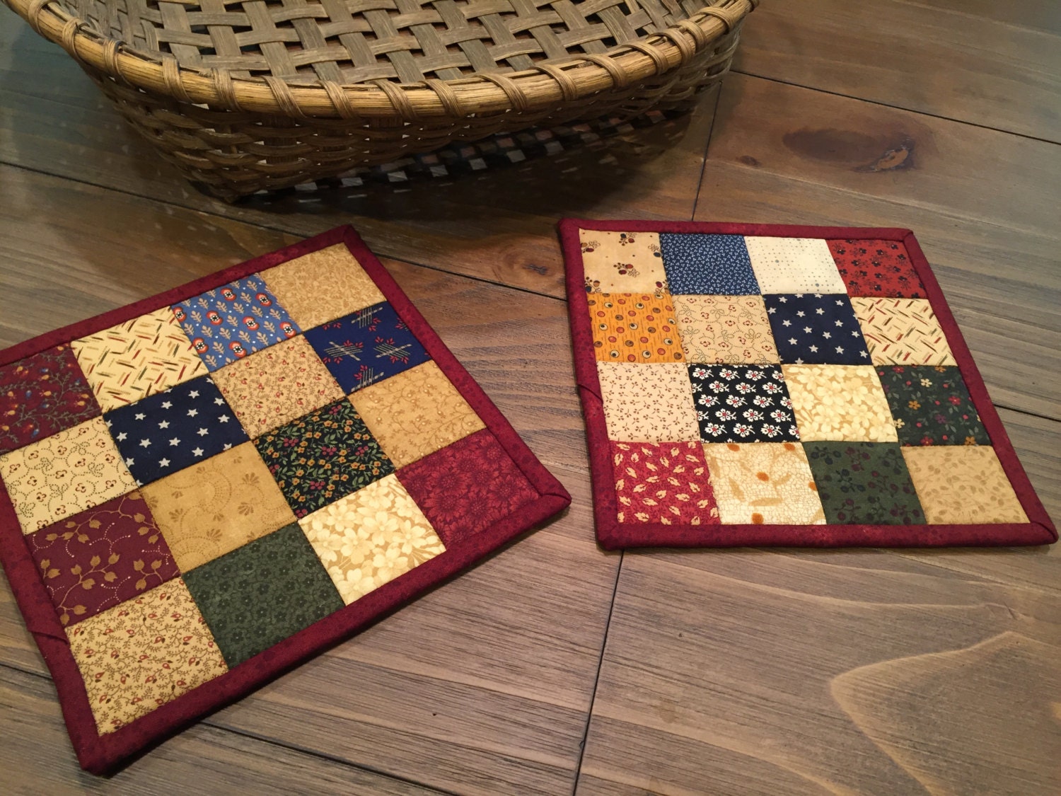 Kitchen Potholders / Quilted Pot Holders / Country Decor