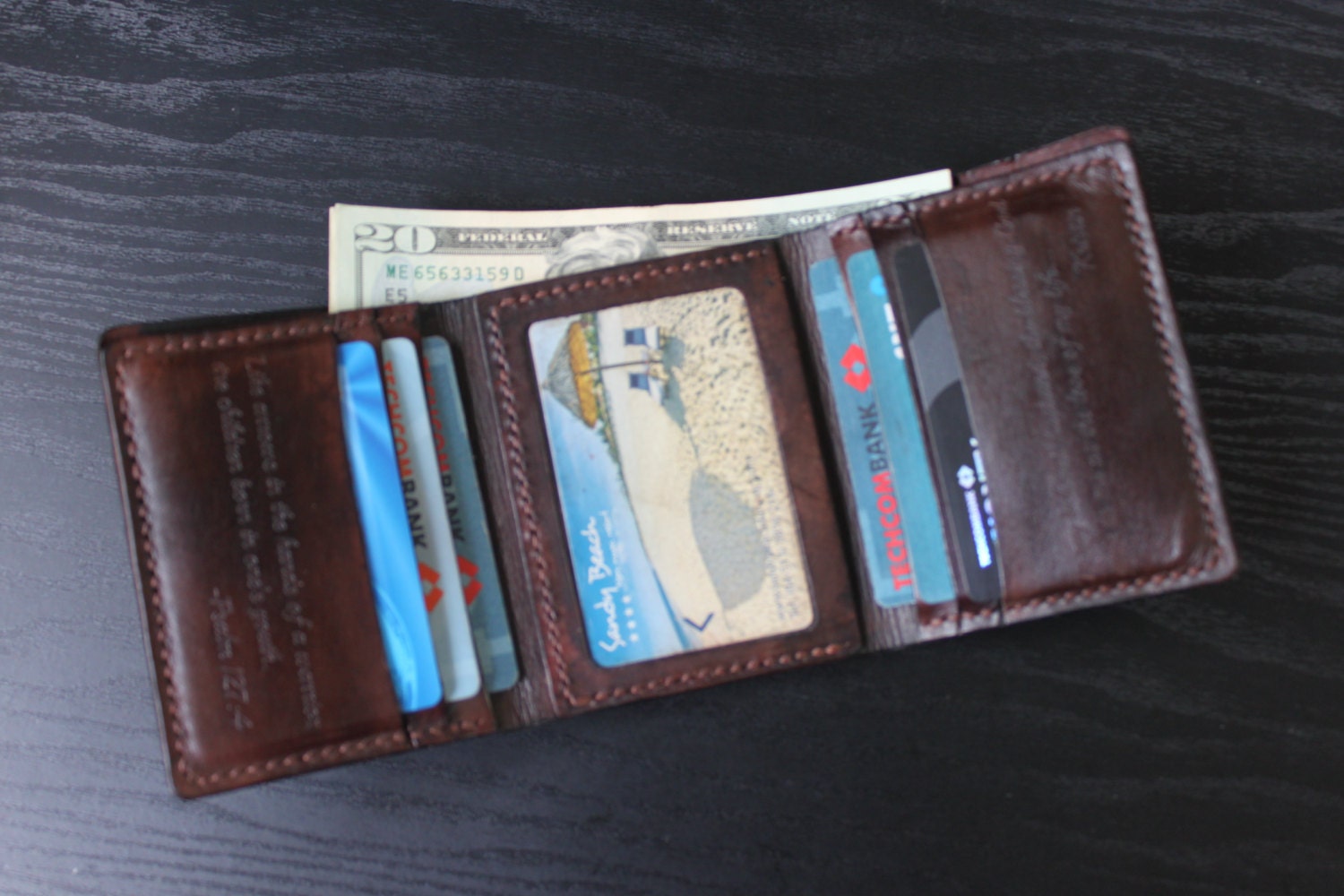 Men&#39;s Leather wallet/ Trifold Wallet / Personalized by lotussilk