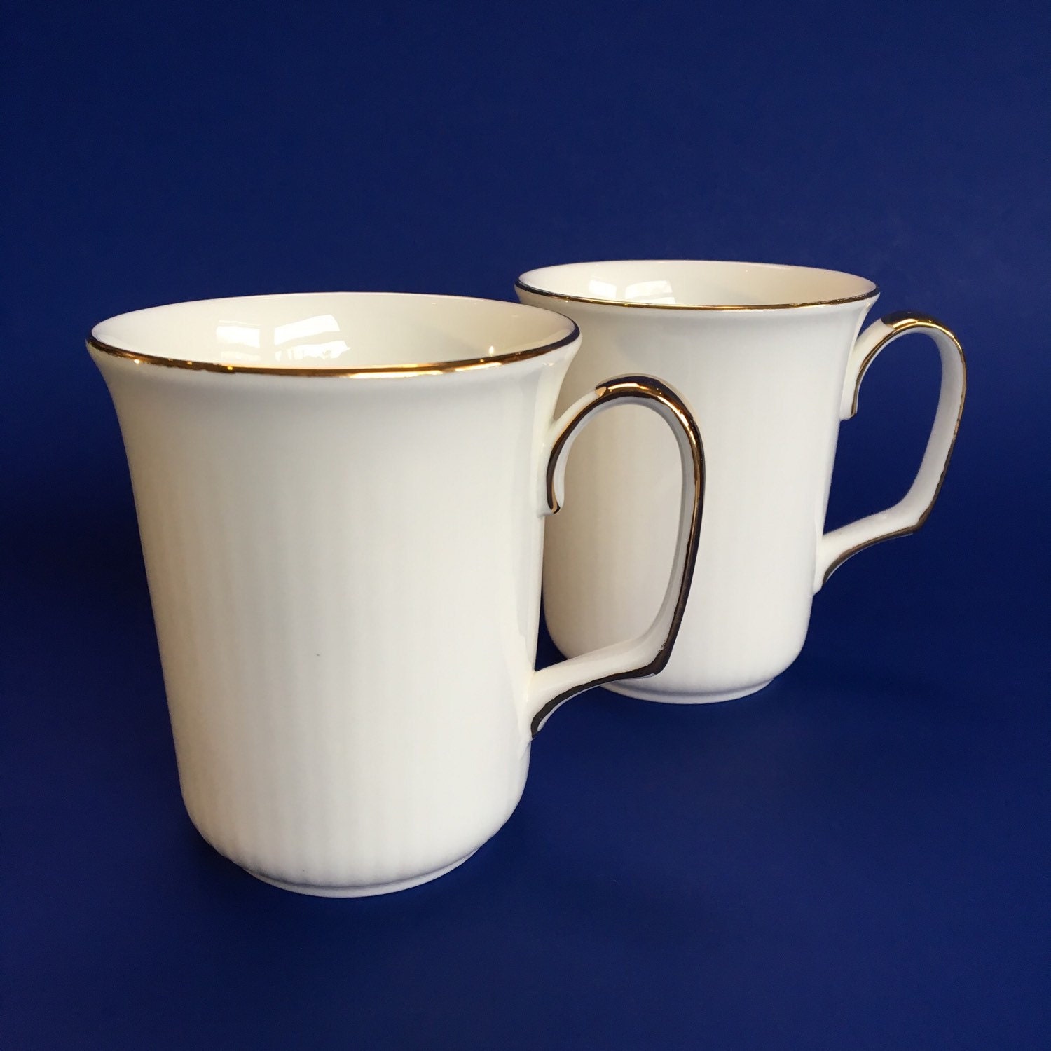 2 Royal Albert Val d