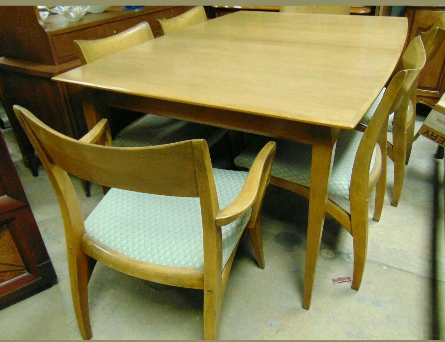 Set China Cabinet And Dining Room Table With 6 Chairs By