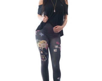 Gypsy Skull Leggings, Floral Pressed Flowers Art Printed Tights, Distressed Black Yoga Legging