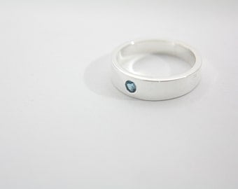 London blue topaz ring in sterling silver / sterling silver / blue stone /wedding band / blue topaz / make by hand / wedding ring /