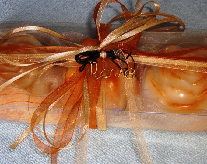 Valentine Golden Gift Set for Women, Glycerin Beauty Luxury Scented Soap, Golden Handmade Love Necklace, Gift idea for Her, Girlfriend Gift