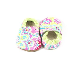 Paisley baby shoes girl baby booties soft sole shoes toddler shoes pink baby shoes vegan baby shoes pink crib shoes lilly pulitzer baby