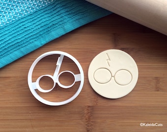 Harry Potter Cookie Cutter. Harry Potter Cookies. Harry Potter Gifts. 3D Printed. Birthday Cookies. Custom Cookies. Cookie Mold.
