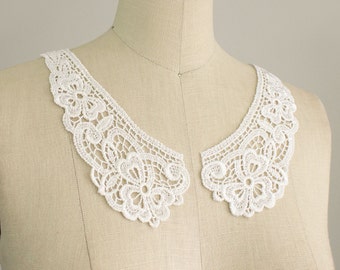 White Venise Floral Peter Pan Lace Collar / Neckline / Edwardian Lace Necklace / Two piece Peterpan Collar
