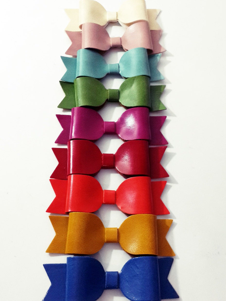 Faux Leather Bows 1 inches Leatherette Bow by MadeByOzras on Etsy