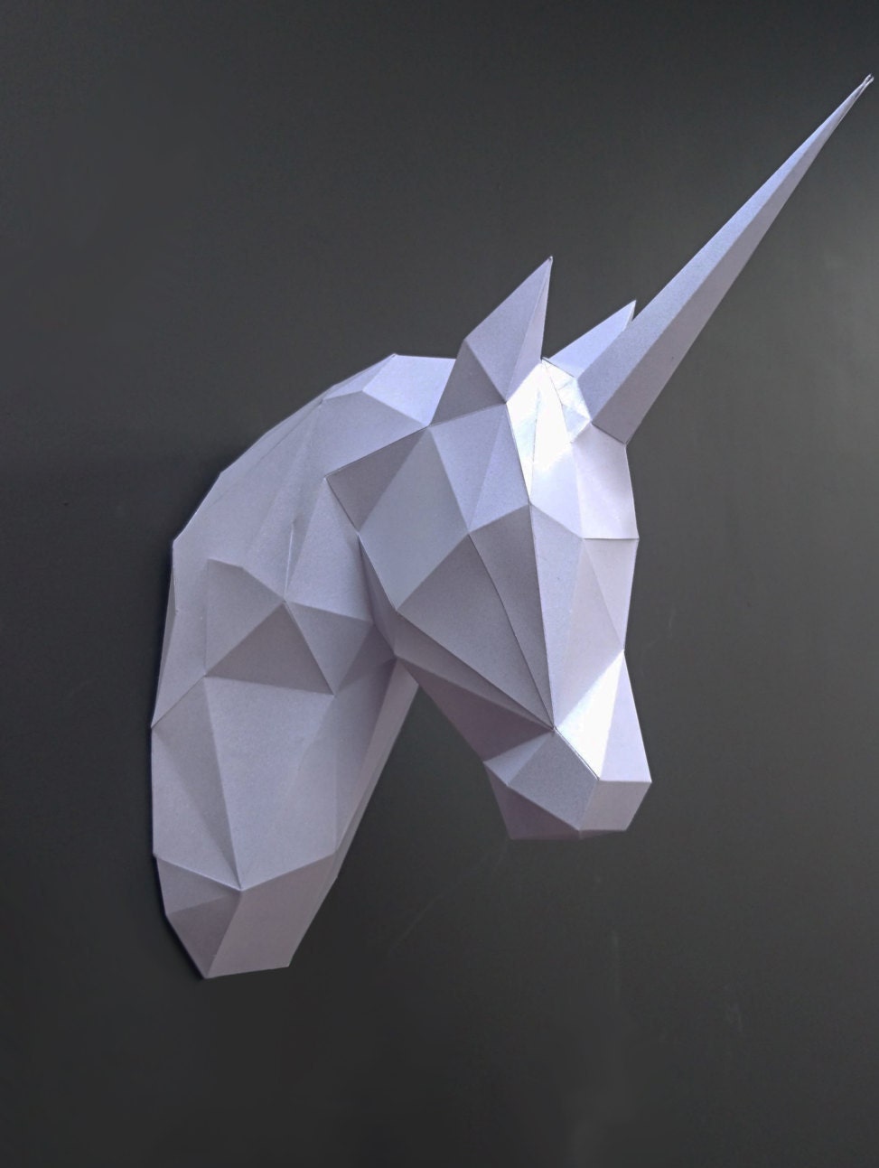 DIY Mounted paper horse or unicorn head low poly papercraft