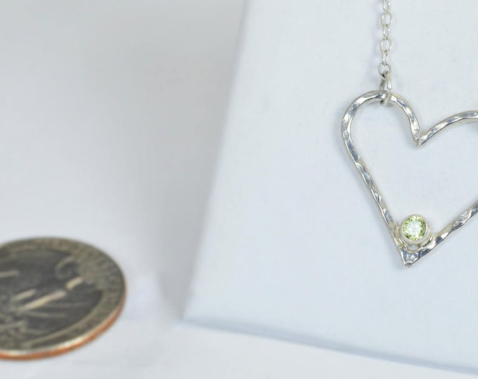 Peridot Heart Necklace, Sterling Silver, Mothers Necklace, August Birthstone Necklace, Peridot Necklace, Mother Necklace, Heart Pendant