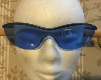 Original Aigle Unisex Danaho Blue Vintage French designer sunglasses - a must-have summer accessory SG010004
