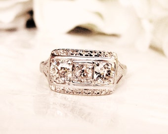 Art Deco Engagement Ring 0.29ctw Diamond by LadyRoseVintageJewel