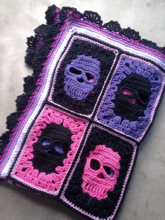 Crochet skull blanket skull afghan skull by DollyDaydreamCrochet