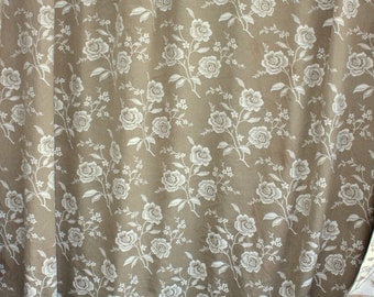 Lovely Long Length of French Mattress Ticking Fabric, Floral Damask White & Caramel. Vintage 4m (5429)