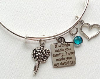 Daughter In Law Gift/ Daughter In Law Bangel Bracelet / Daughter In Law Shower Gift/Charm Bracelet/ Daughter In Law Birthday Gift