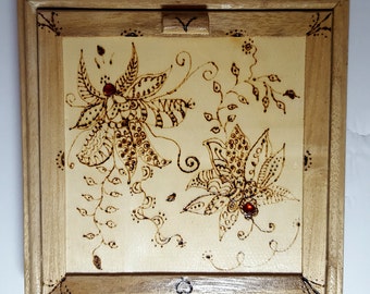 Wood box, woodburned box, gift for her, jewels box, mirror box, cadeau pour elle, boite a bijoux