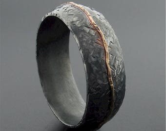 Carrock rustic silver and gold mans 8mm wedding ring hand made court band.