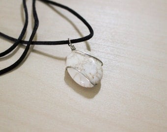 White Magnesite Oval Necklace
