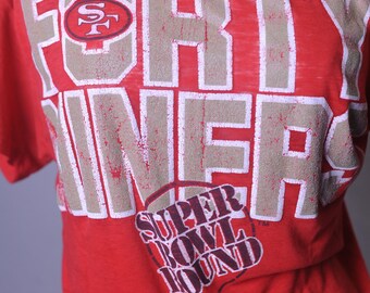 1990s true vintage San Francisco 49ers tshirt,Super bowl Bound, super worn , naturally distressed,size Large,NFL football sf, niners