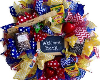 Teacher wreath ,back to school wreath ,teacher appreciation ,personalized school wreath ,school wreath ,deco mesh wreath