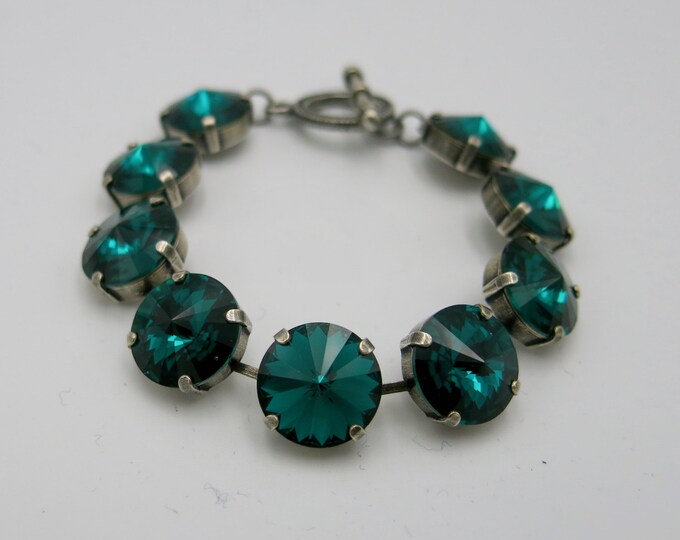 Timeless Jewelry Emerald Swarovski Crystal Rivoli Bracelet That Embodies Elegance. Emerald Green Fashion Bracelet