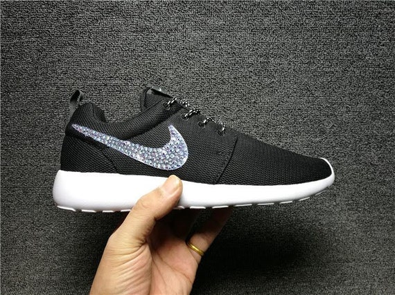 well wreapped Swoosh Swarovski Crystals Nike Roshe Run One well wreapped Swoosh Swarovski Crystals Nike Roshe Run One