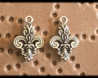 Beautiful Antique Silver Flur De Lis Drop Charm - 25mm - Pair - B25