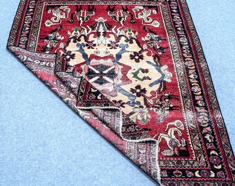1950's Beautiful Vintage Persian Rug SHIRAZ QASHGHAI 5'X7' Handknotted 100%Wool Pile Rug (GM-238) Free Domestic Shipping
