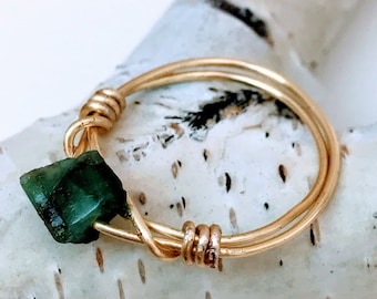Natural Emerald Ring, Rough Emerald Ring, Natural Emerald Wire Ring, Genuine Emerald Ring, Rough Gemstone Ring, Gemstone Ring, Emerald Ring