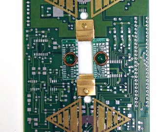 Recycled Circuit Board LIGHT SWITCH PLATE Techie Geekery Wall Decor sp6