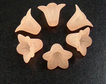 CLEARANCE Acrylic Bead 6 Bell Daisy Flower 5-Petal Frosted 18mm x 12mm Light Orange (1017luc18-65)os