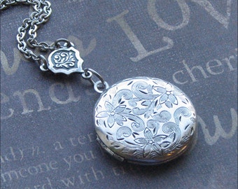 Silver Locket Necklace, Flower Jewelry, Love Garden Locket, Round Locket, Photo Picture Locket, Wedding Jewelry, Stocking Stuffer GIFT Bride
