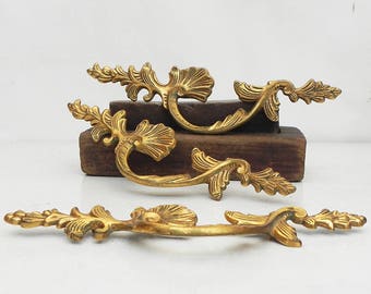 Lot of 3 Large Ornate Vintage Brass Drawer Cabinet Dresser Knobs Handles Pulls 10"W