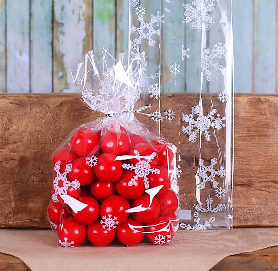 Medium Snowflake Cellophane Bags & Twist Ties Christmas Treat