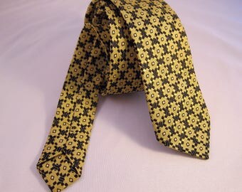 Skinny Tie | 1960s Mens Tie | 1950s Mens Tie | Mad Men Skinny Tie | Vintage Skinny Tie | Vintage Necktie | Mad Men Party | 1960s Necktie