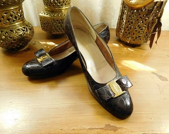Vintage Ferragamo shoes / Vara flats / brown bow flats size 7