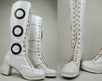 90s Does 60s White Patent Black Hoops Lace Up Knee High Mod Go Go Boots UK 6 / US 8.5 / EU 38