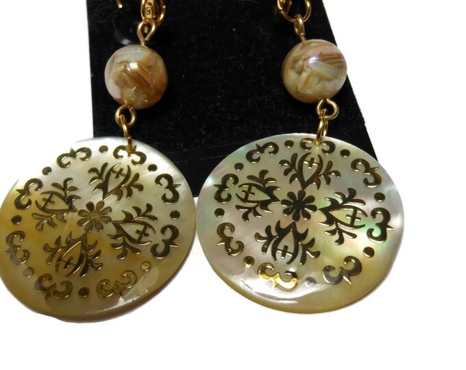 FREE SHIPPING Gold lip shell earrings, gold lip shell disc, mother of pearl and resin beads, gold plated pierced, beach wedding bride