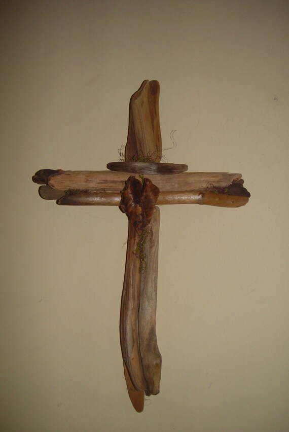 Medium Driftwood Wall Cross that reflects by EagleCountryCreation