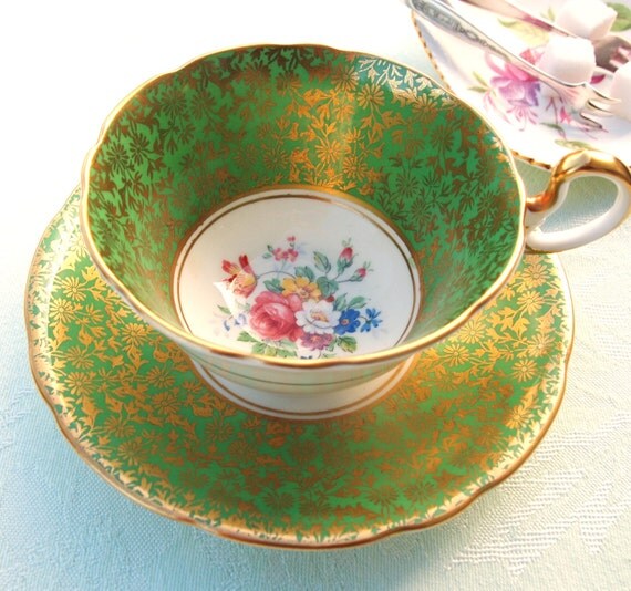 Vintage Tea cup Set Aynsley Fine Bone China Green and Gold