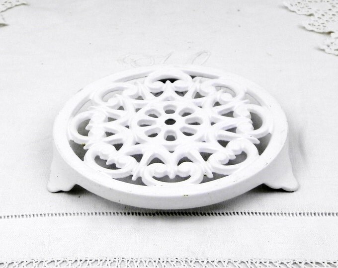Small Vintage French Cast Iron White Enamelware Decotec Trivet, Hot Plate, Heat Mat, Cottage Kitchenware, French Country Decor, Kitchenware Small Vintage French Cast Iron White Enamelware Decotec Trivet, Hot Plate, Heat Mat, Cottage Kitchenware, French Country Decor, Kitchenware