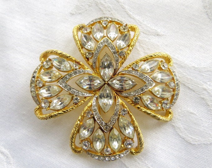 Vintage Maltese Cross Brooch, Malta Cross Pin, Vintage Heraldic Jewelry