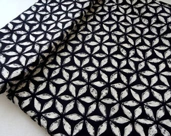 Black and white block print Indian cotton fabric, geometric print , black dress fabric, tissu indien, half yard