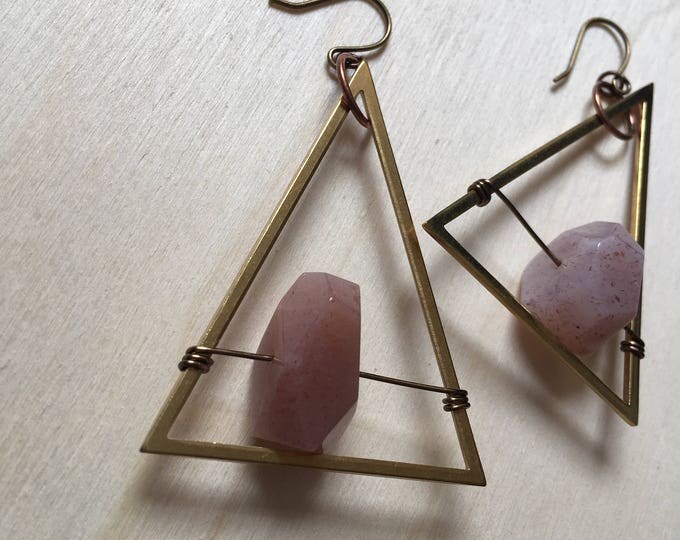 Sunstone pink dangle earrings / brass triangle earrings / simple statement earrings / everyday earrings