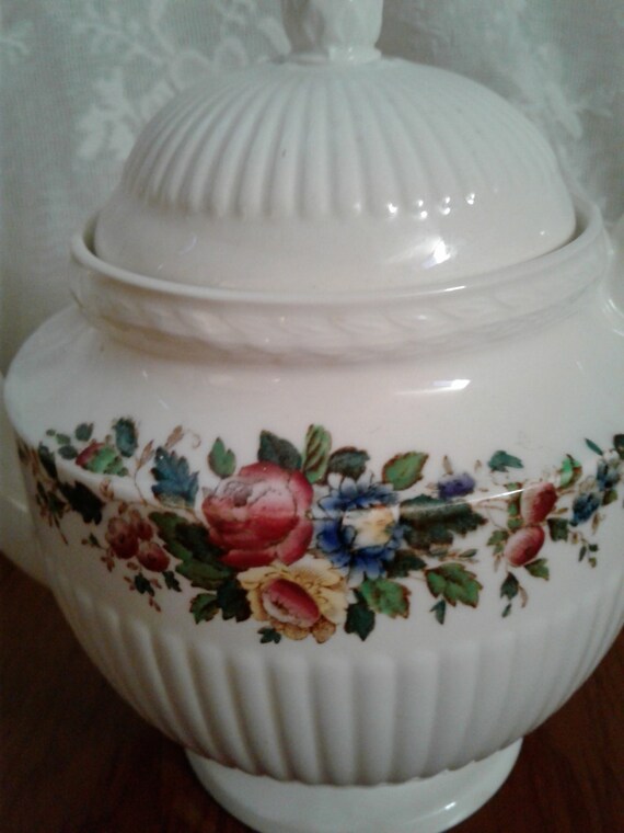 Wedgwood Edme Conway Teapot Pedestal Floral Swag Design