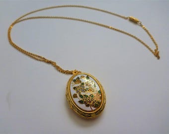 Cloisonne locket. enamel locket necklace. locket