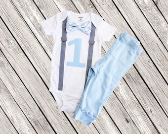 Cake Smash Outfit Boy, Blue Cake Smash Set, Baby Boy 1st Birthday Outfit, light blue Bow tie and gray suspenders, grey, pants, argyle,