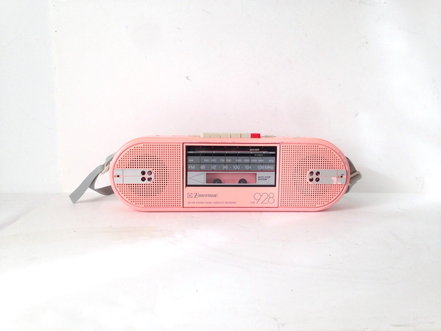 Childhood Dream BOOMBOX pink 80s RADIO stereo am/fm carrying