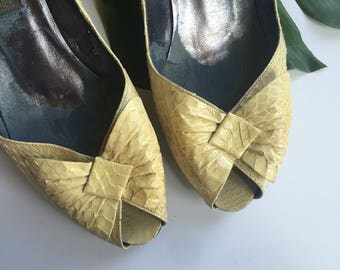 7.5 snakeskin peep toe vintage slip on pumps open toed womens high heels bow tie accessory SHOES cream 8